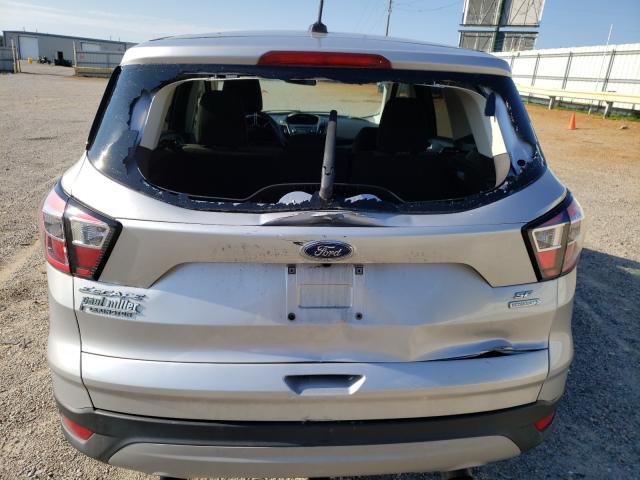 1FMCU0GD7HUC08922 2017 Ford Escape Se