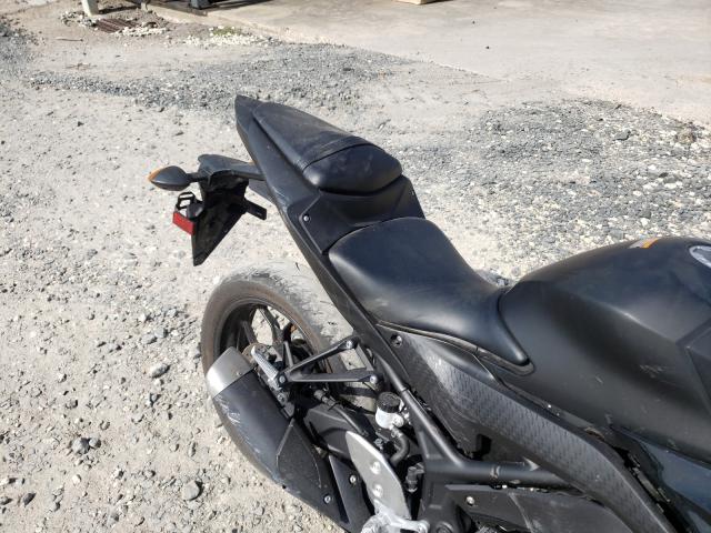 2019 YAMAHA YZFR3 MH3RH17Y3KK001878