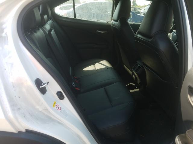 2019 LEXUS UX 200 JTHY3JBH4K2007204