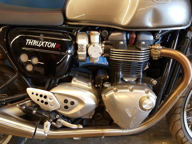 Triumph Thruxton r 2016