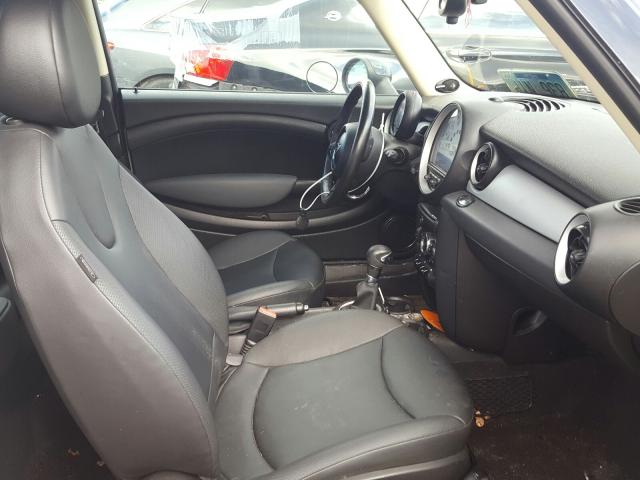 2011 MINI COOPER CLU WMWZF3C56BT187872