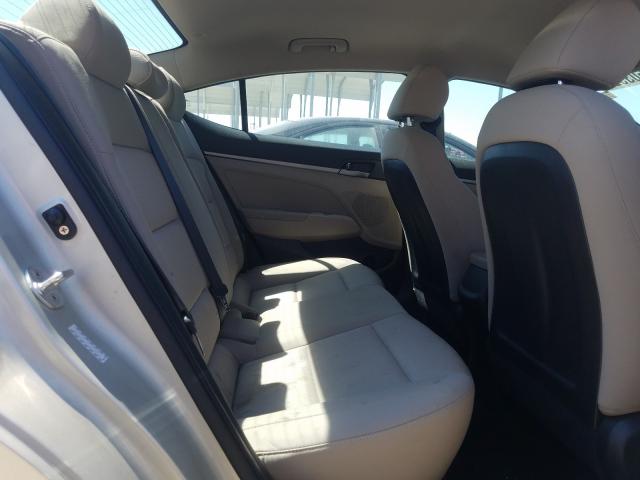 2018 HYUNDAI ELANTRA SE KMHD74LF7JU478331