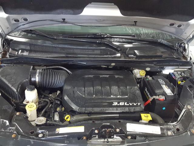 2011 VOLKSWAGEN ROUTAN SE 2V4RW3DG5BR669927