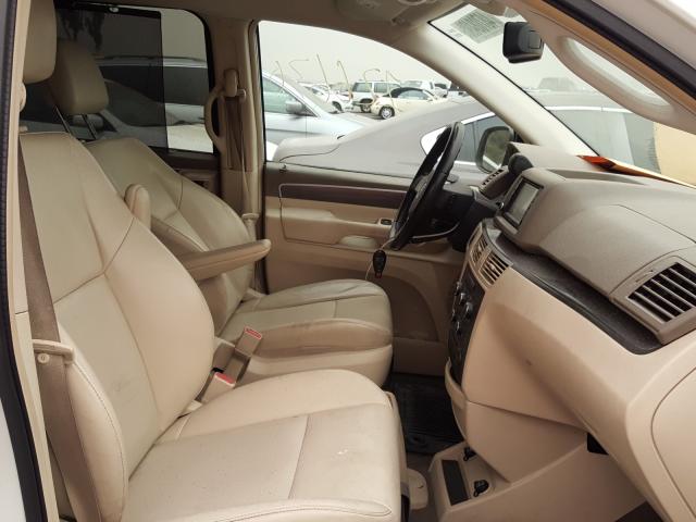 2010 VOLKSWAGEN ROUTAN SE 2V4RW3D10AR407470