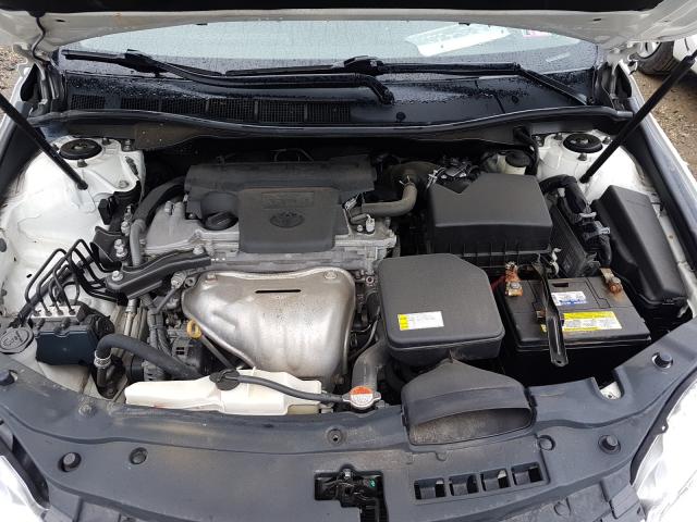 2016 TOYOTA 42-5FG25 4T4BF1FK6GR557330