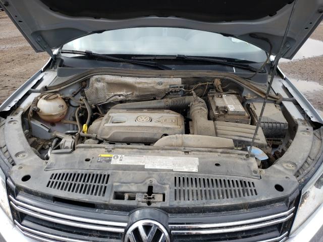 2017 VOLKSWAGEN TIGUAN WOL WVGSV7AX2HK019952