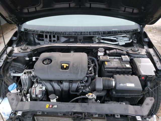 2019 HYUNDAI ELANTRA SE 5NPD74LF5KH470387