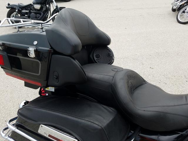 2011 HARLEY-DAVIDSON FLHTCU 1HD1FC414BB670177