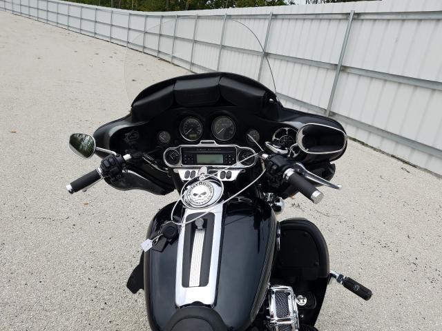 2011 HARLEY-DAVIDSON FLHTCU 1HD1FC414BB670177