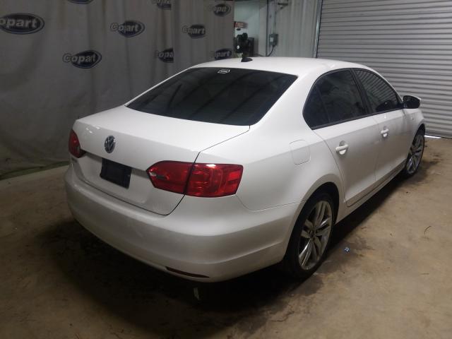 2014 VOLKSWAGEN JETTA SE 3VWD07AJ0EM232102