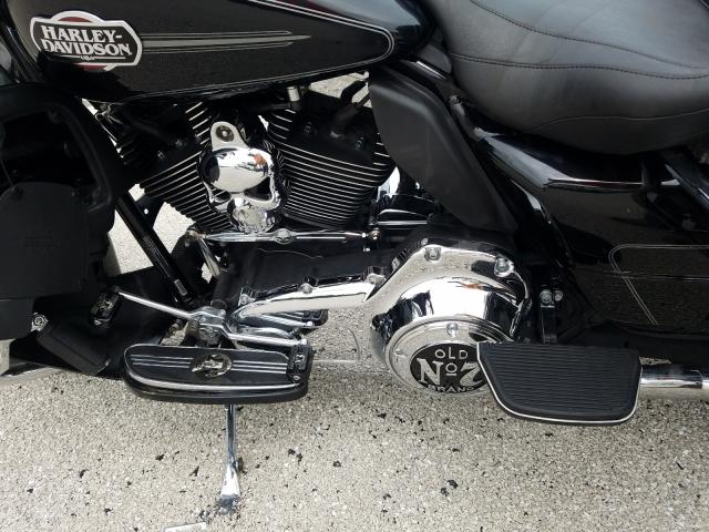 2011 HARLEY-DAVIDSON FLHTCU 1HD1FC414BB670177