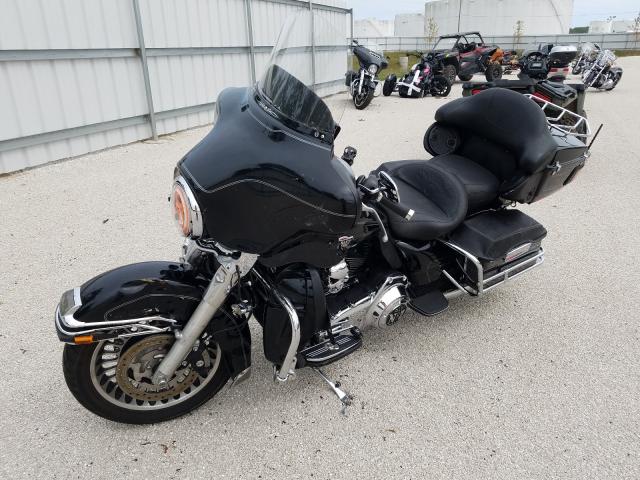 2011 HARLEY-DAVIDSON FLHTCU 1HD1FC414BB670177