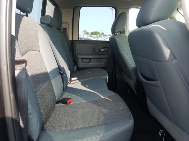 2018 RAM 1500 SLT 1C6RR7GG2JS228992