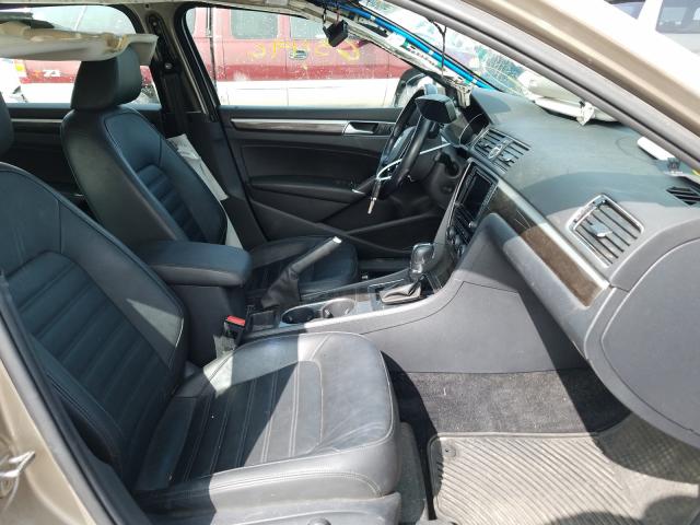 2016 VOLKSWAGEN PASSAT SEL 1VWCM7A3XGC022323