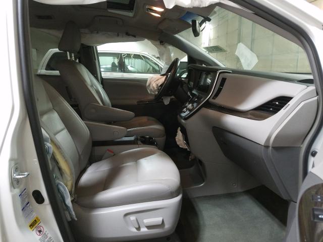 2017 TOYOTA SIENNA XLE 5TDDZ3DC2HS155042