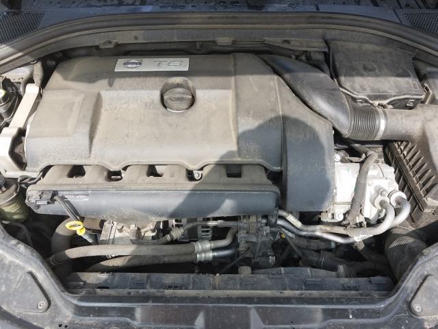 2015 VOLVO XC60 T6 R- YV4902RH0F2560400