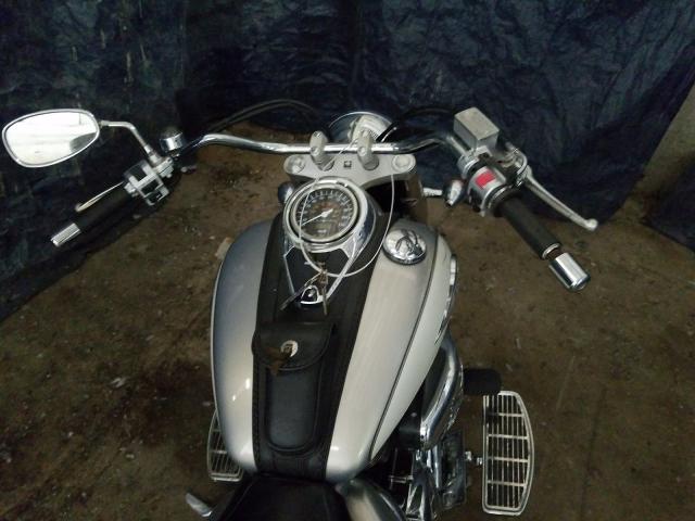 2004 SUZUKI VL800 JS1VS54A642105629