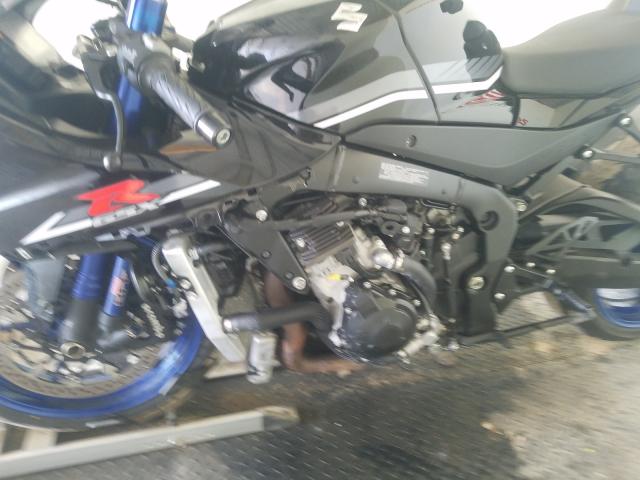 2018 SUZUKI GSX-R1000 JS1DM11H7J2100032