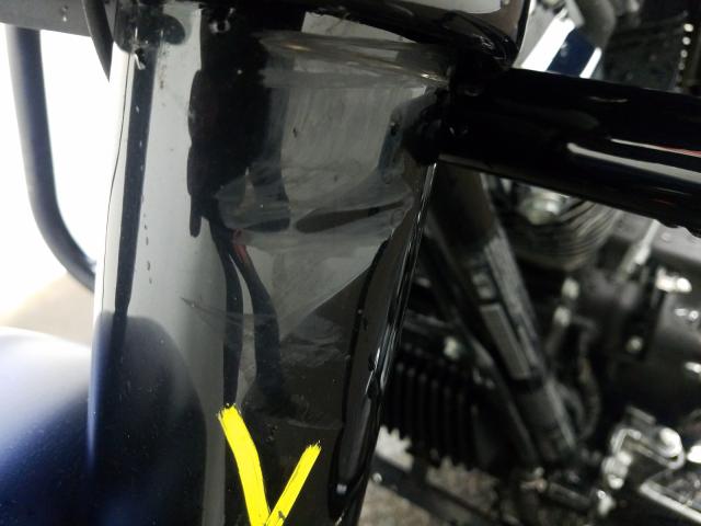 2018 HARLEY-DAVIDSON FLHXS 115T 1HD1KYC15JB633521