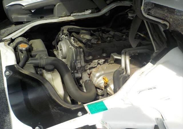 2011 NISSAN NV VRE25044000