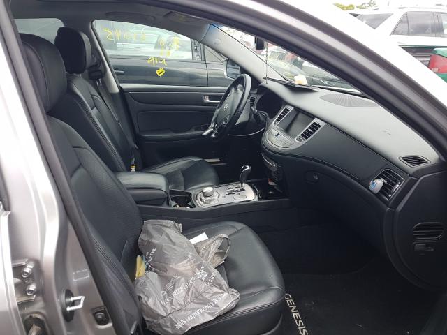 2012 HYUNDAI GENESIS 3. KMHGC4DD6CU170172