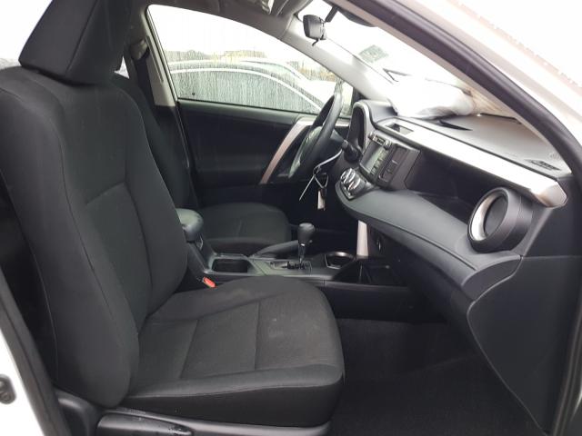 2018 TOYOTA RAV4 LE JTMZFREV8JJ741667