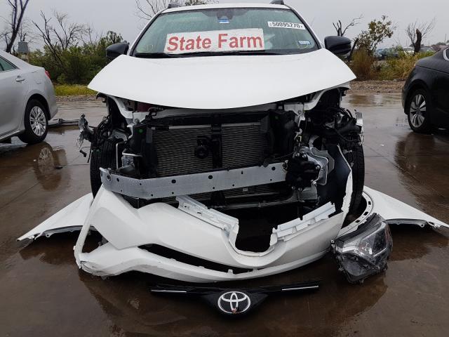 2018 TOYOTA RAV4 LE JTMZFREV8JJ741667