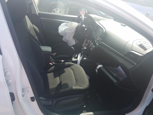 2019 HYUNDAI ELANTRA SE 5NPD74LF0KH470989