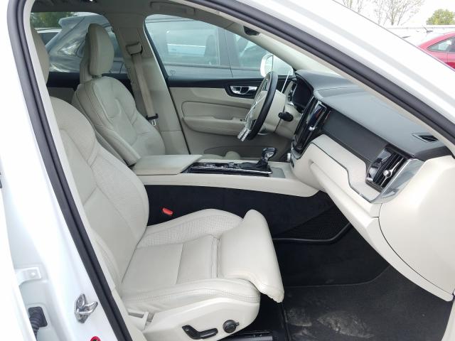 2018 VOLVO XC60 T6 IN YV4A22RL8J1010338