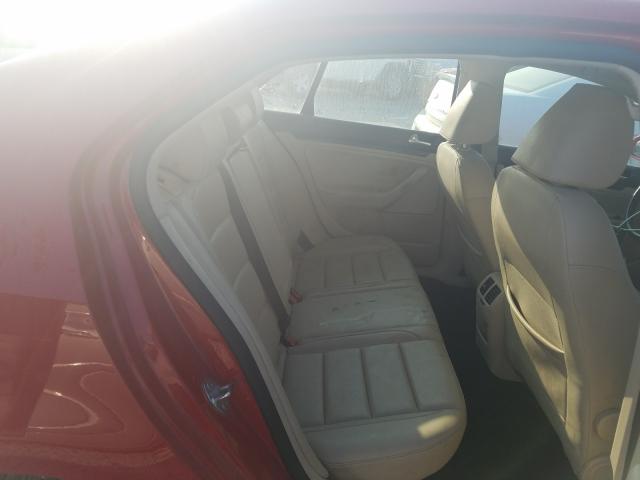 2010 VOLKSWAGEN JETTA WOLF 3VWRJ7AJ9AM104261