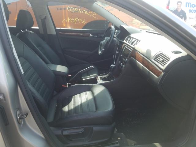 2012 VOLKSWAGEN PASSAT SEL 1VWCH7A34CC027144