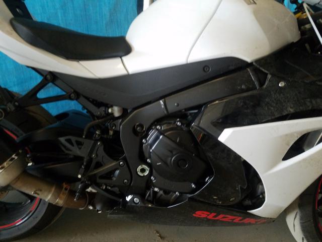 2020 SUZUKI GSX-R1000 JS1DM11BXL7100012