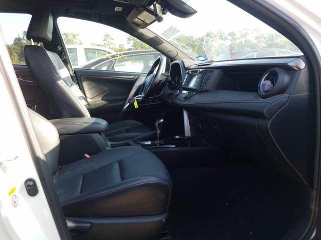 2017 TOYOTA RAV4 SE JTMNFREV1HJ717591
