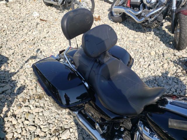 2019 HARLEY-DAVIDSON FLHX 1HD1KBC12KB680858