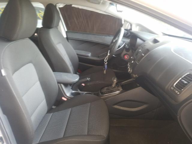 KNAFK5A83H5702413 Kia Forte Lx 2017. Фото: 4