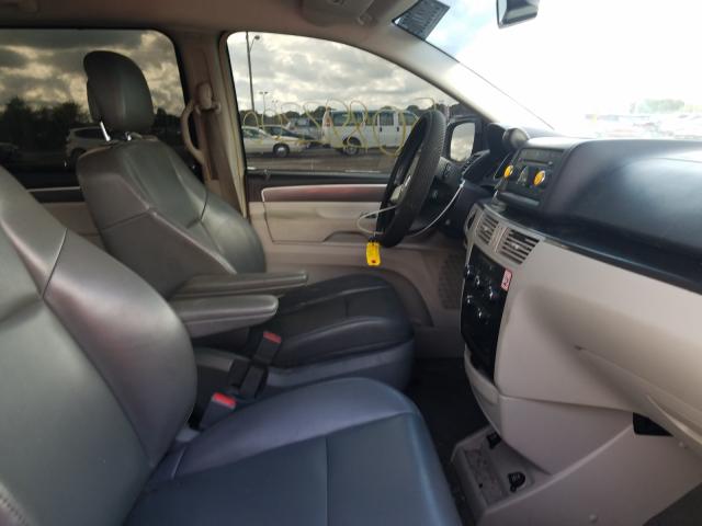 2010 VOLKSWAGEN ROUTAN SE 2V4RW3D13AR406832