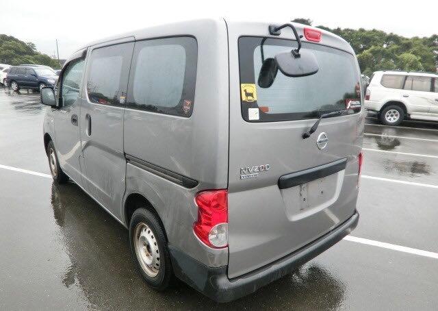2010 NISSAN NV VM20012417