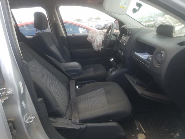 Фото: 1C4NJDBB1DD248703 - 5