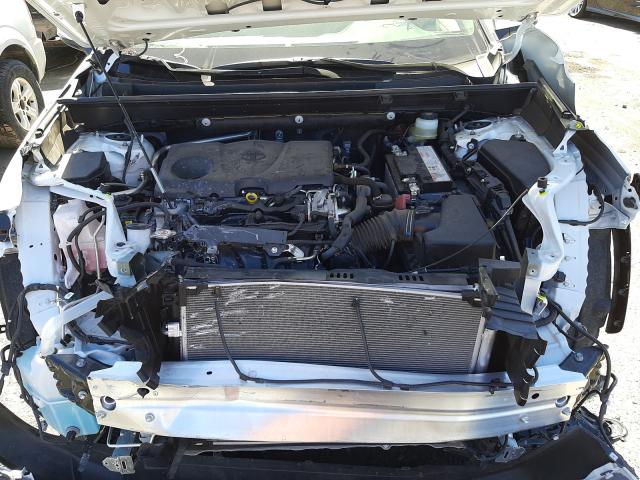2019 TOYOTA RAV4 XLE P JTMA1RFV3KD030582