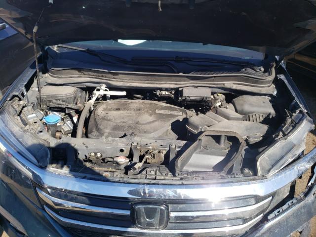 2017 HONDA PILOT ELIT 5FNYF6H08HB101311