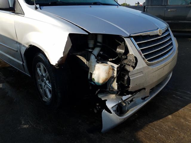 2010 CHRYSLER TOWN & COU 2A4RR5D13AR243025