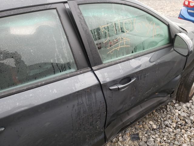 2019 HYUNDAI KONA SE KM8K1CAAXKU335143