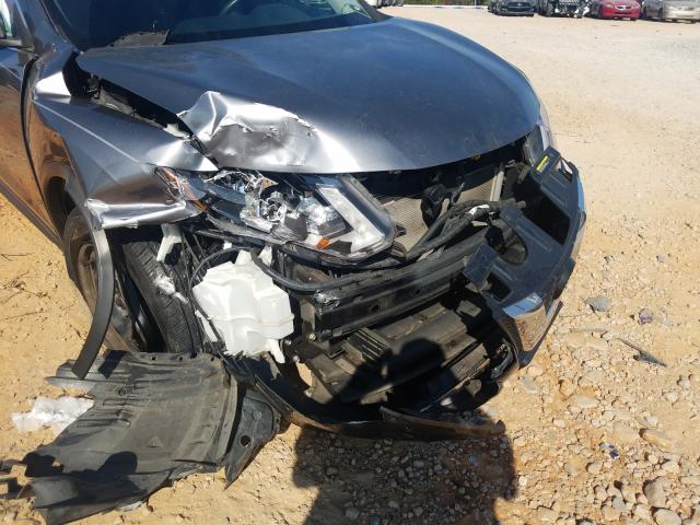 2017 NISSAN ROGUE S KNMAT2MT0HP504174