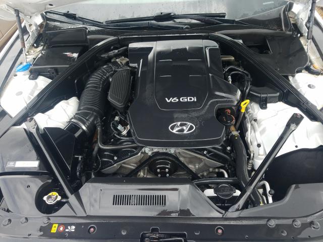 2015 HYUNDAI GENESIS 3. KMHGN4JE6FU040050