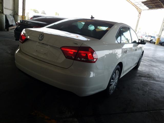 2015 VOLKSWAGEN PASSAT S 1VWAT7A37FC097344