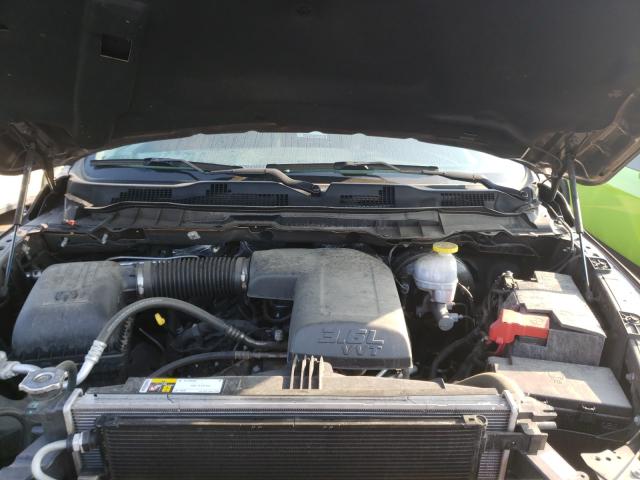 2018 RAM 1500 SLT 3C6RR7LG1JG251094