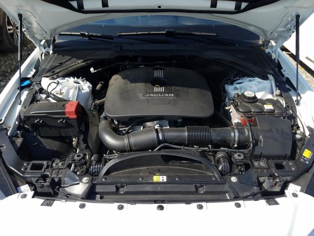 2017 JAGUAR XE SAJAR4BG6HA978036