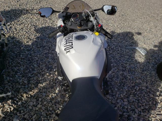 2019 SUZUKI GSX-R600 JS1GN7FA6K7100147
