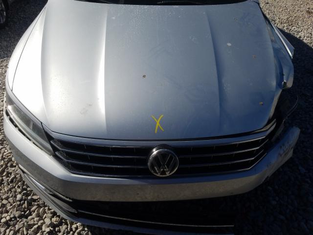 2017 VOLKSWAGEN PASSAT SEL 1VWCT7A36HC065125