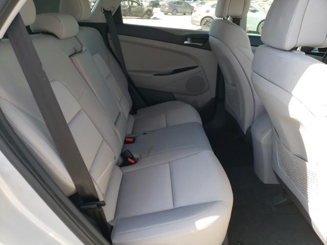 2017 HYUNDAI TUCSON SE KM8J23A48HU508170